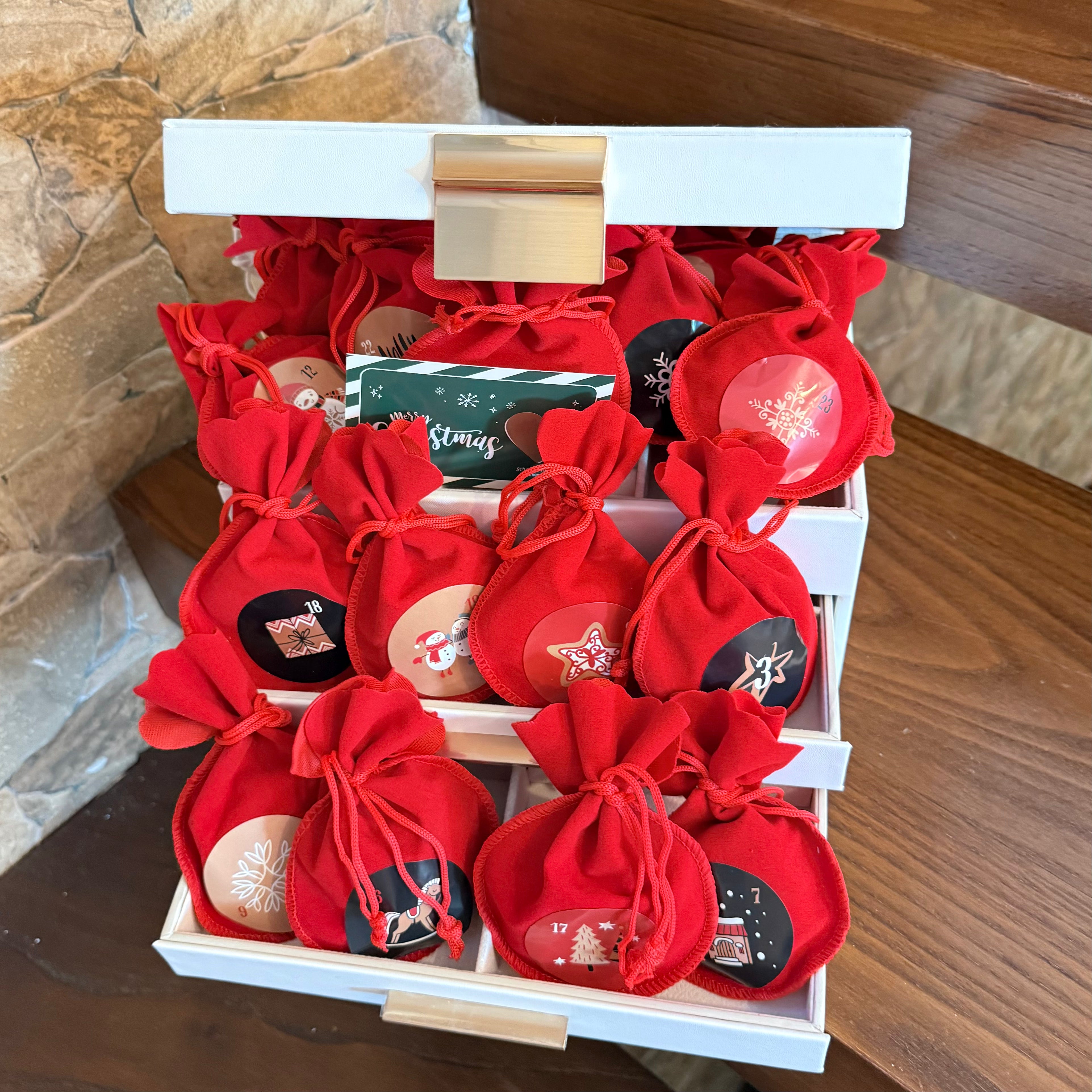 CALENDARIO DELL'AVVENTO BIANCO