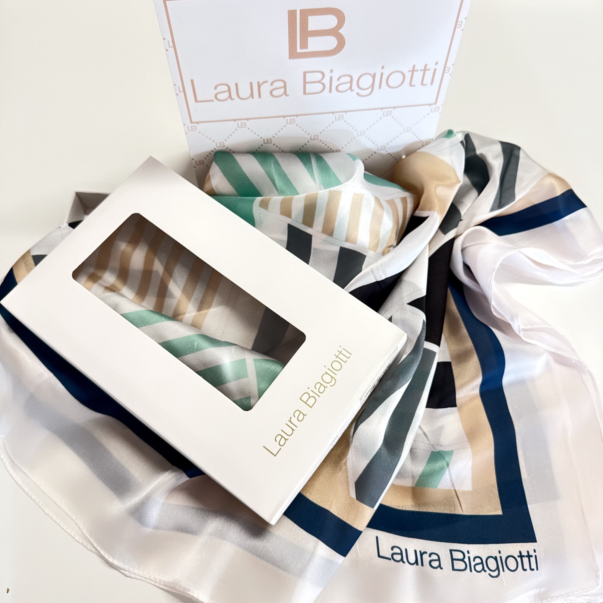 LAURA BIAGIOTTI Foulard Rettangolare