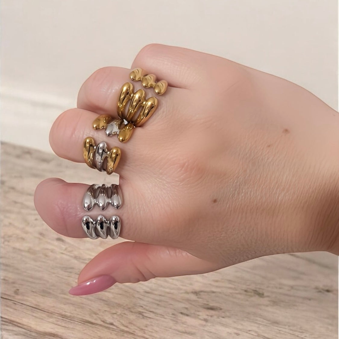 Anello Tribe