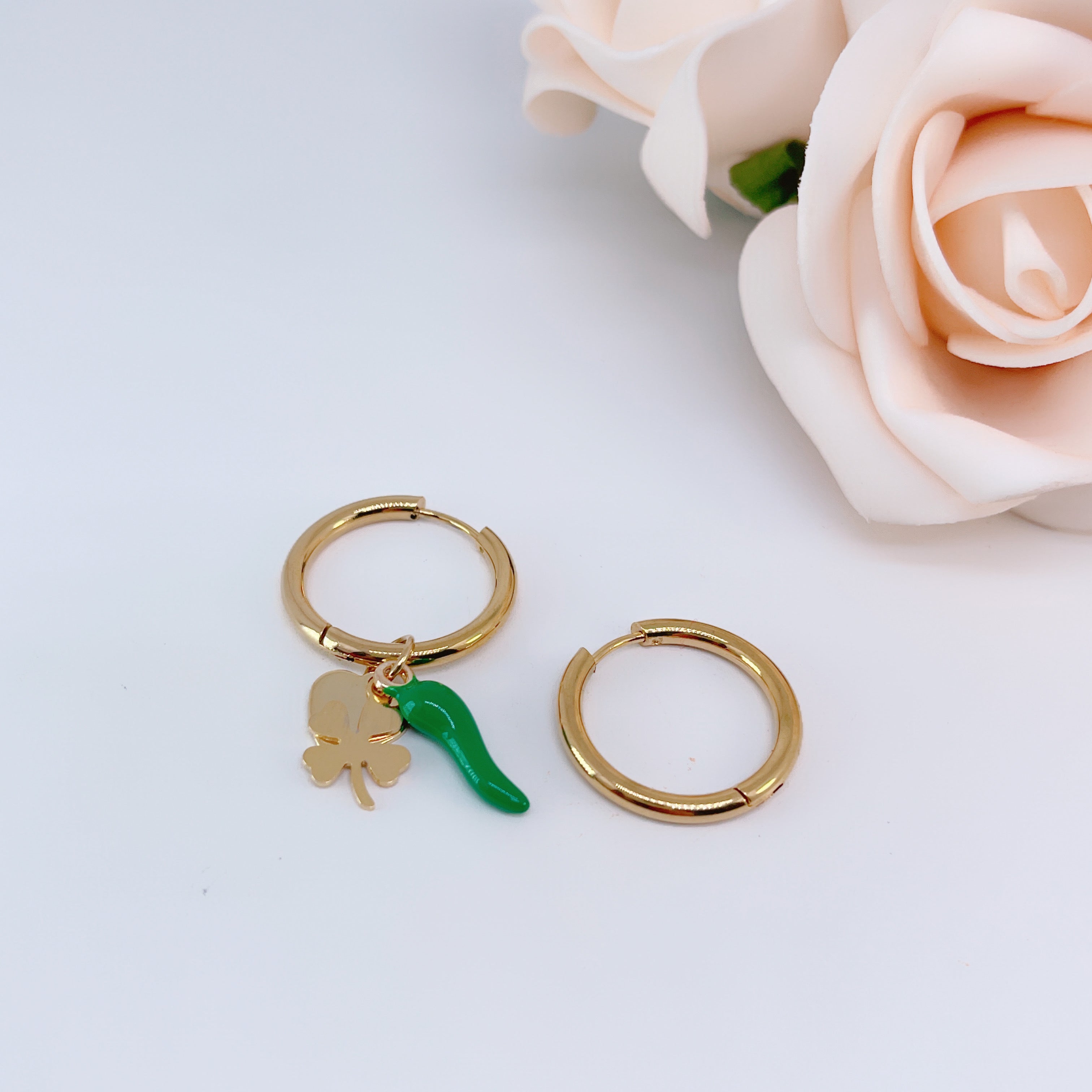 Orecchini Cerchio Charme Smeraldo - Scintille Accessori