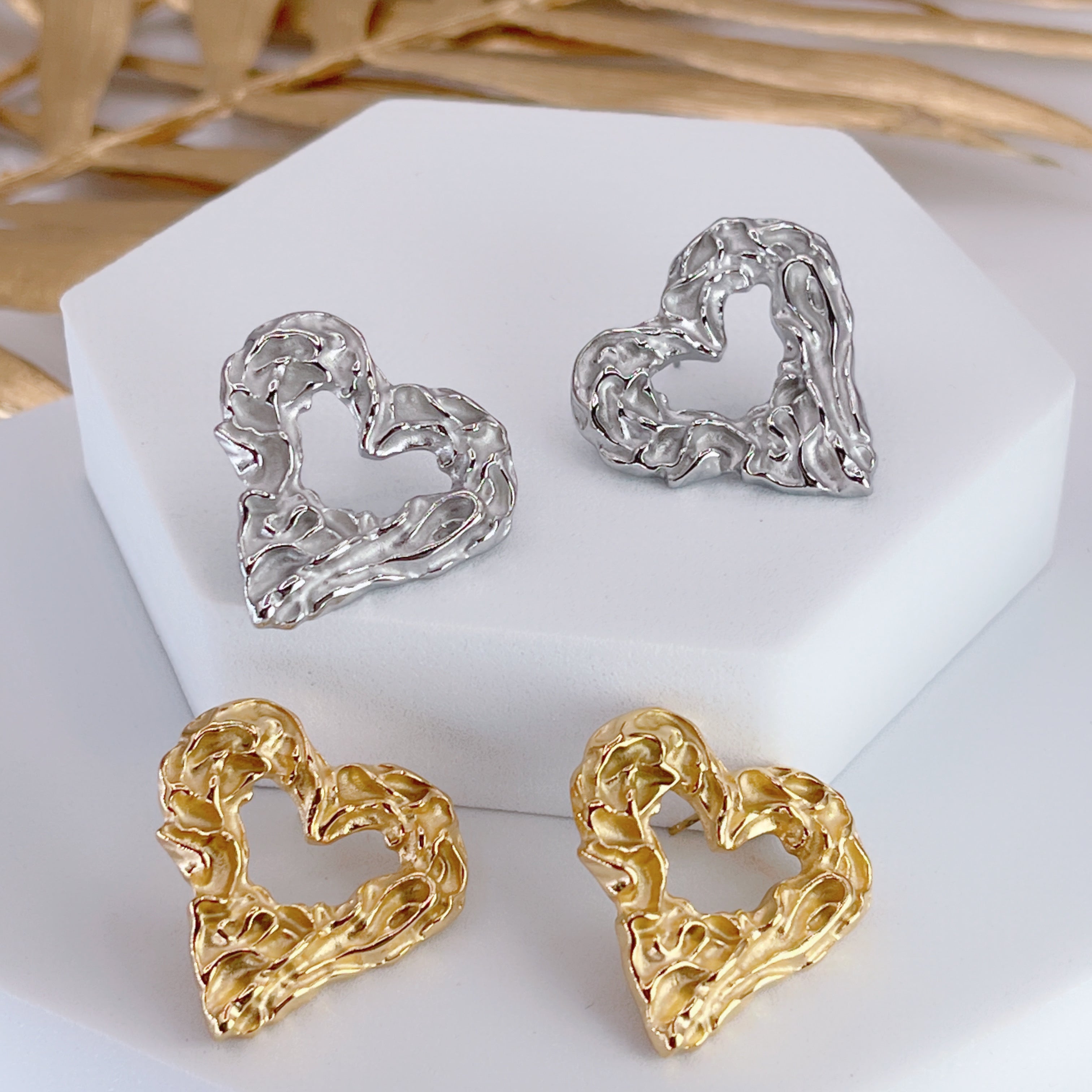 Orecchini Cuore Martellato