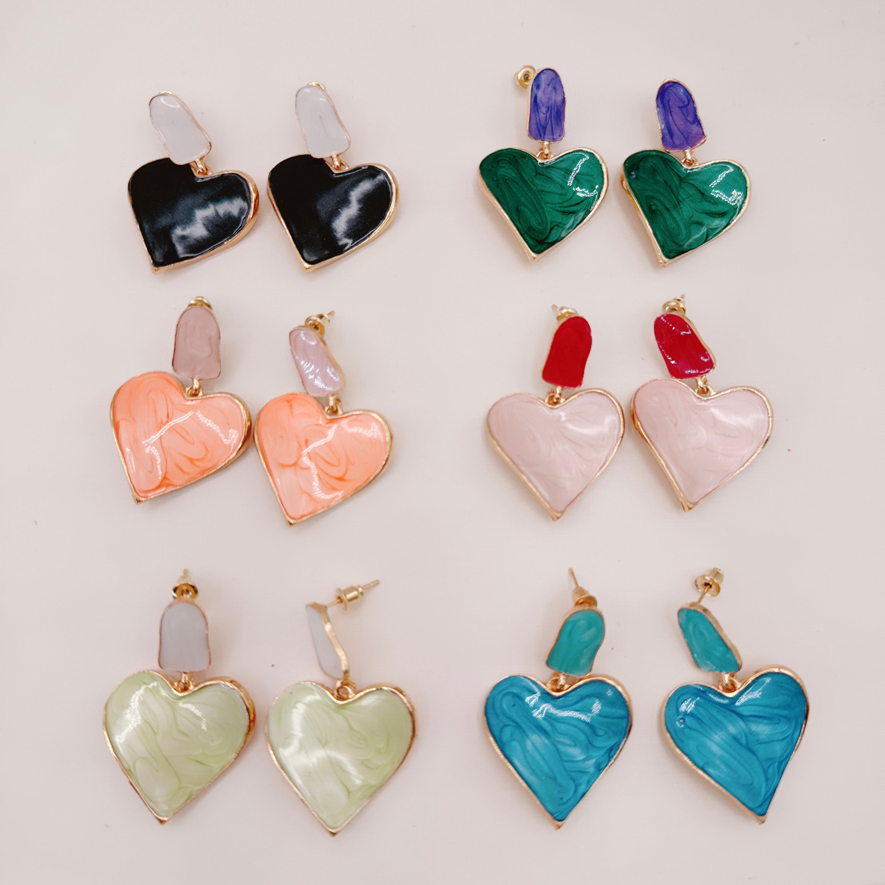 Orecchini LOVE Smaltato