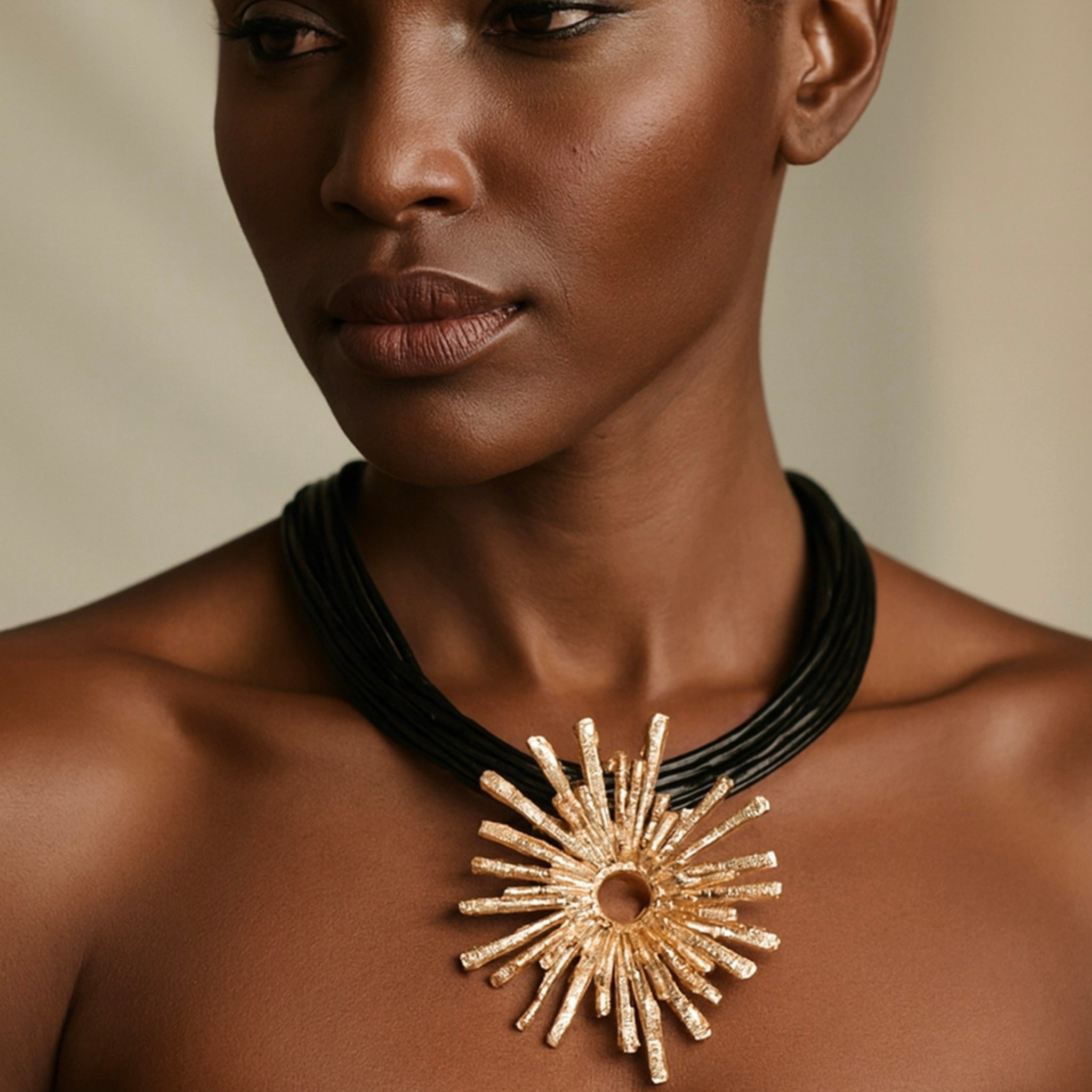 Collana Cairo