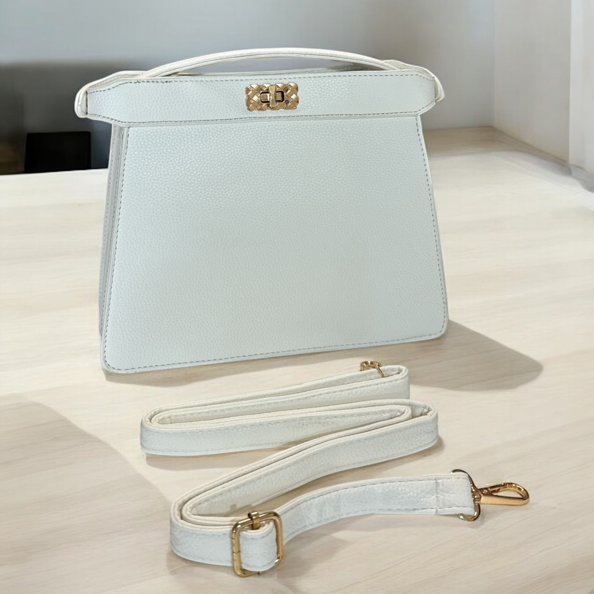 Borsa Kate.