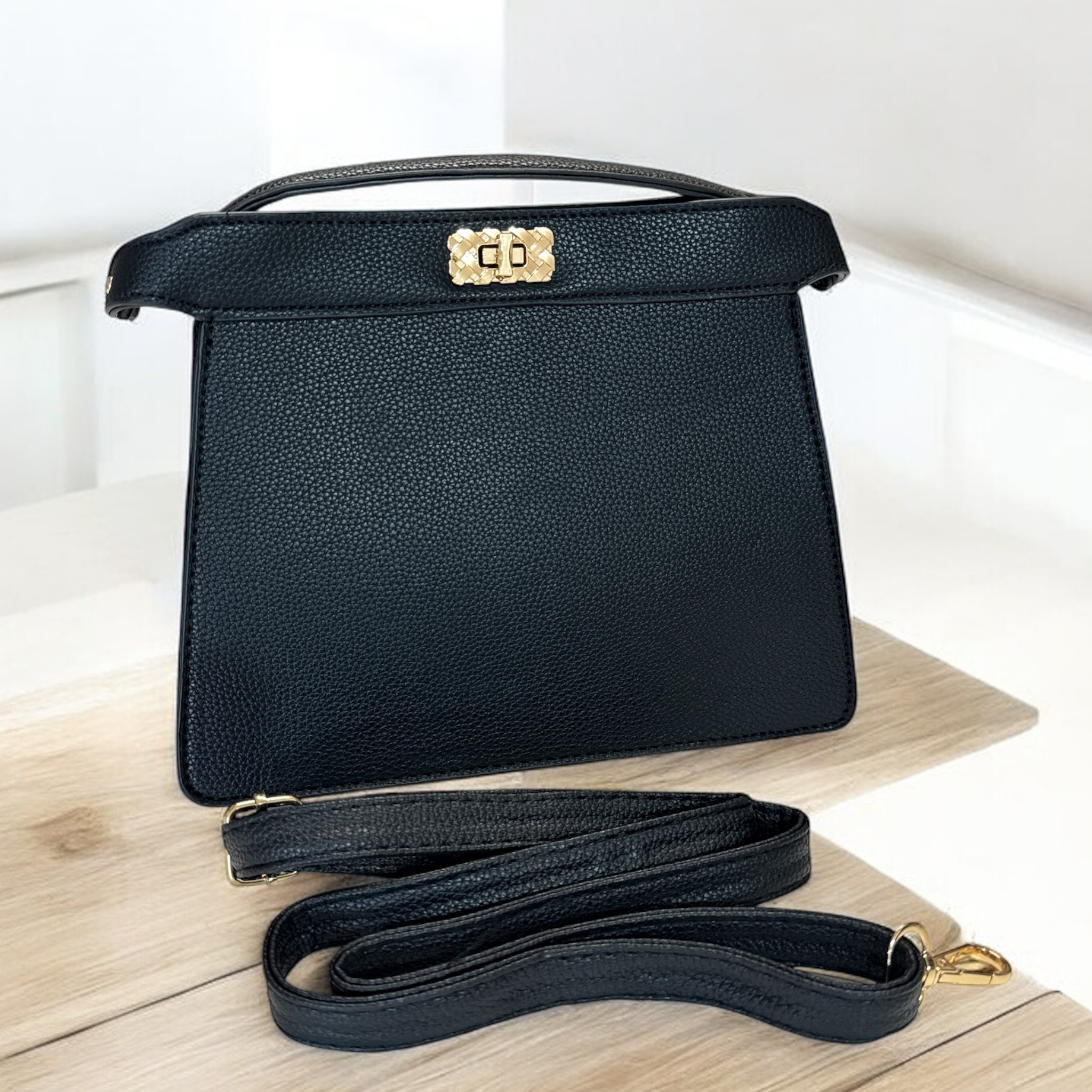 Borsa Kate.