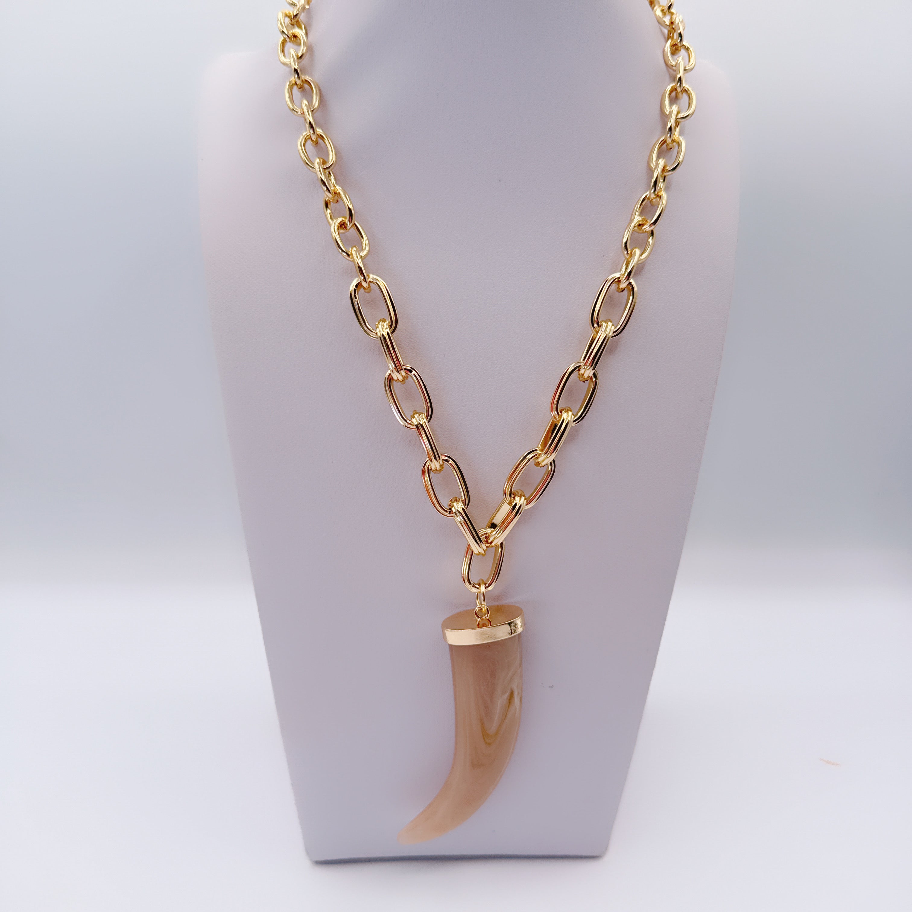 Collana Corno Madreperla