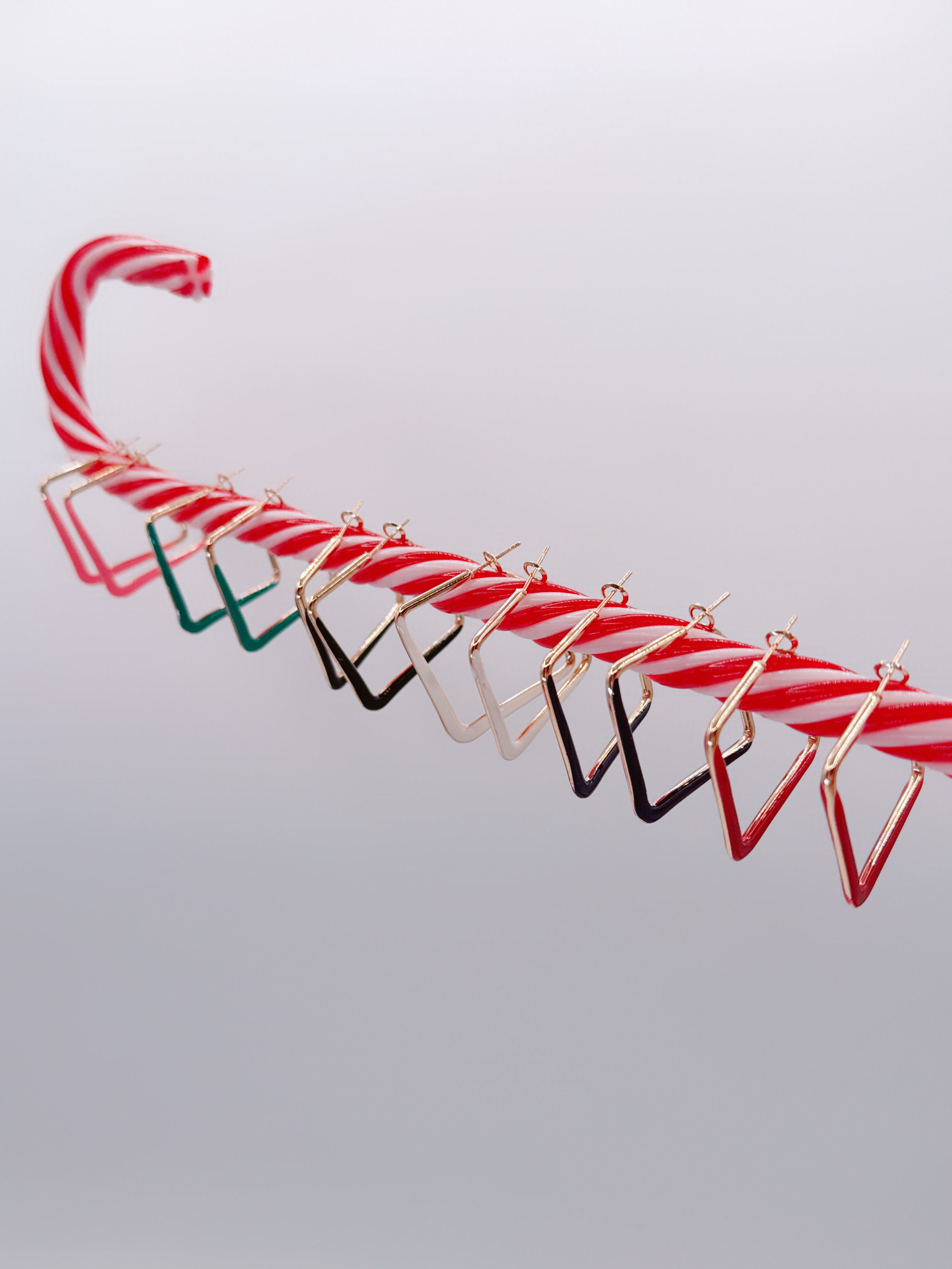 Orecchini Quadrato Smaltato 3 cm