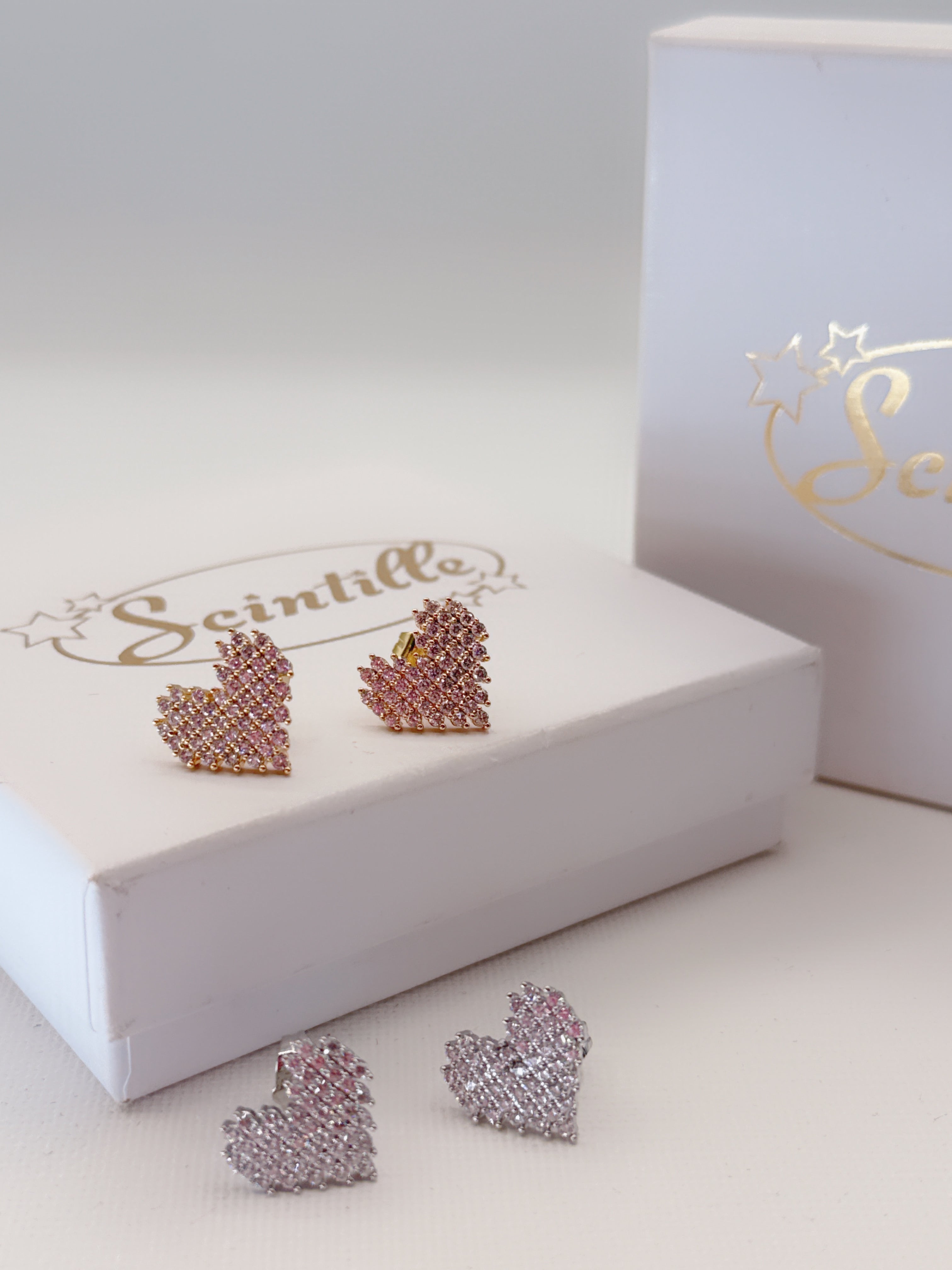 Orecchini LOVE  1,5 cm