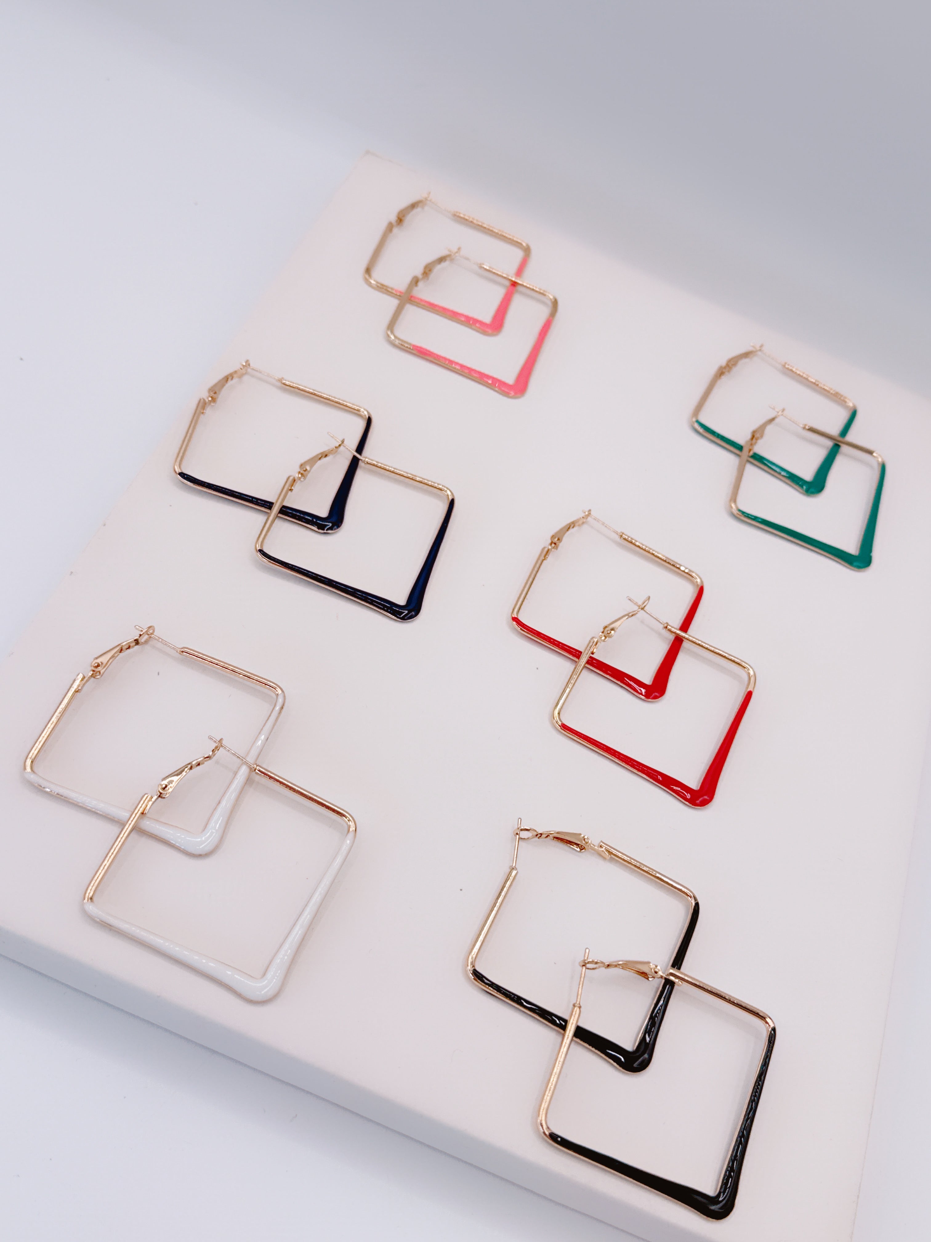 Orecchini Quadrato Smaltato 4 cm